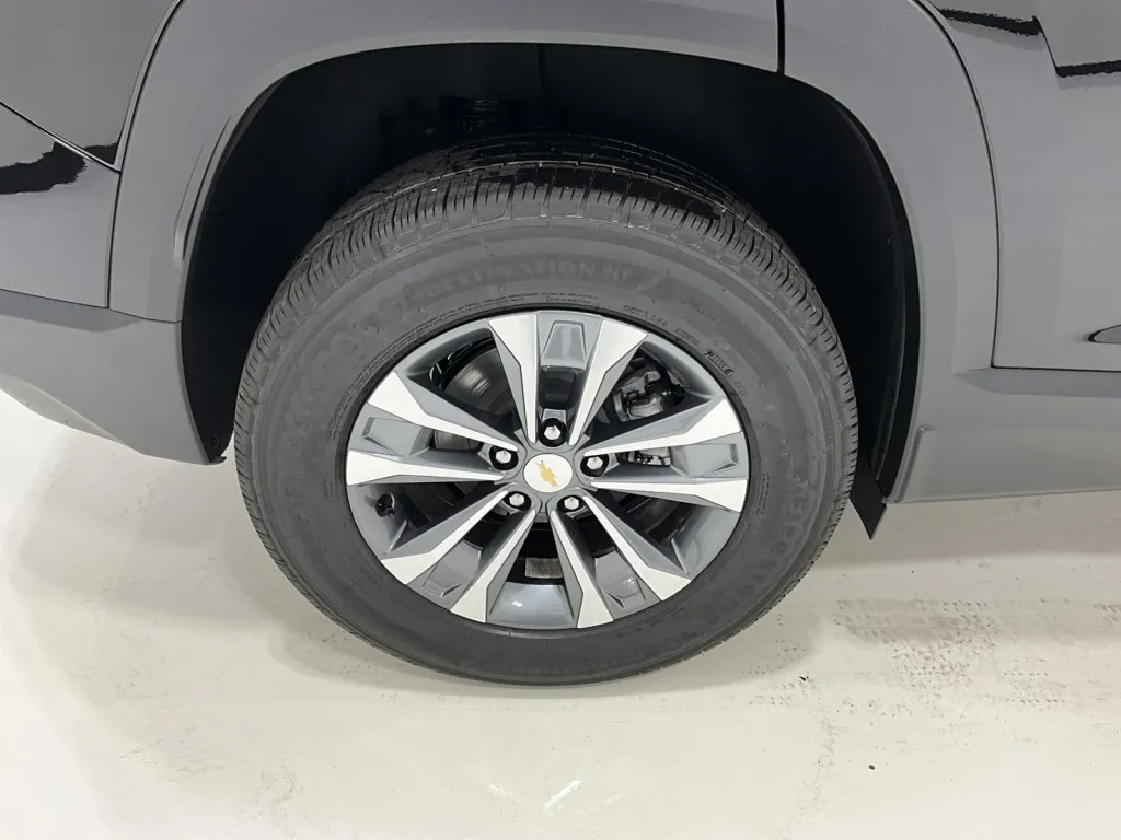 2027 Chevrolet Equinox FWD LT