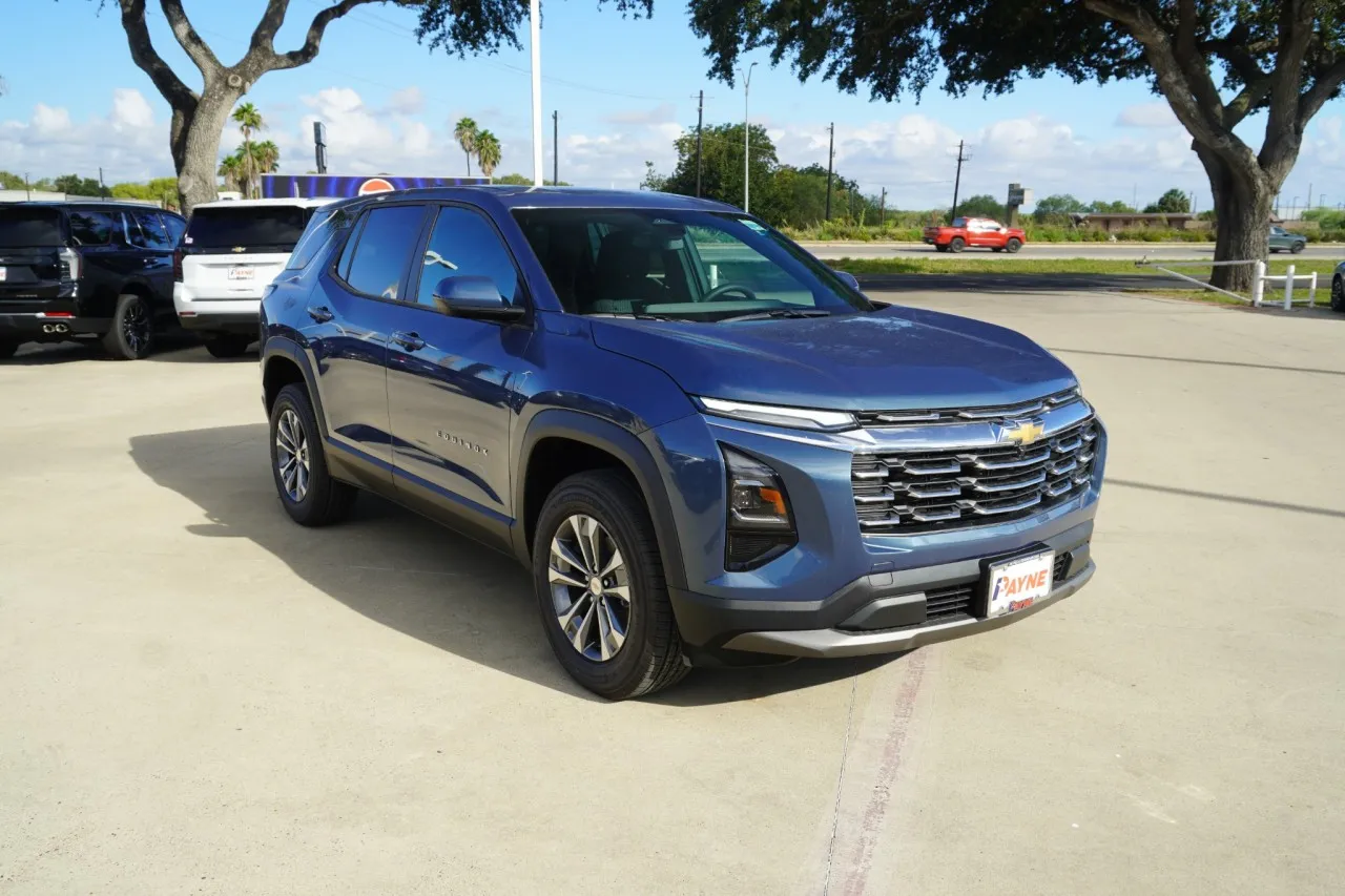 2027 Chevrolet Equinox FWD LT