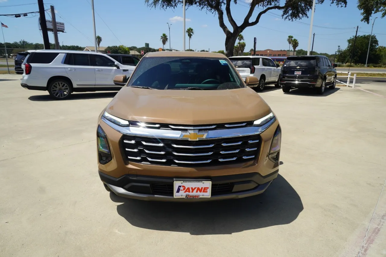 2027 Chevrolet Equinox FWD LT