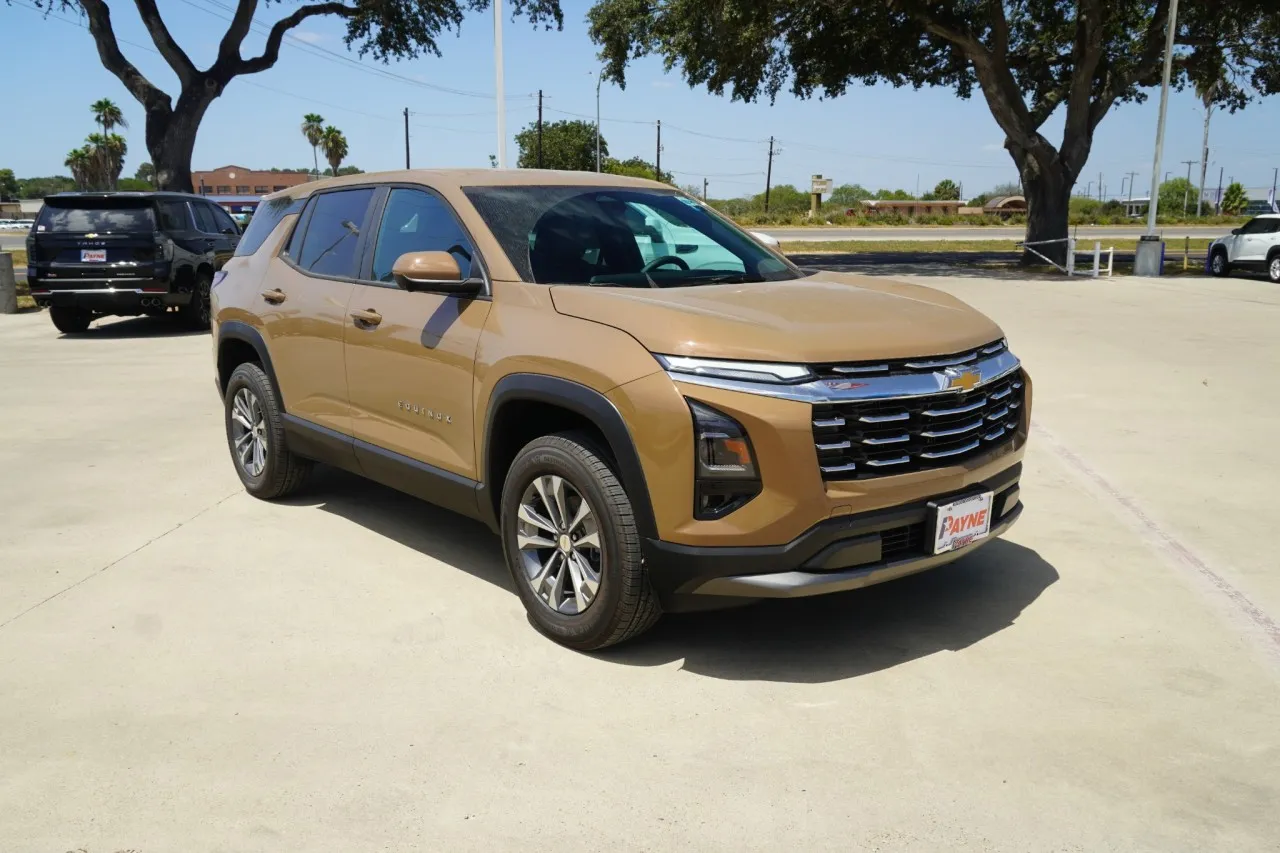 2027 Chevrolet Equinox FWD LT