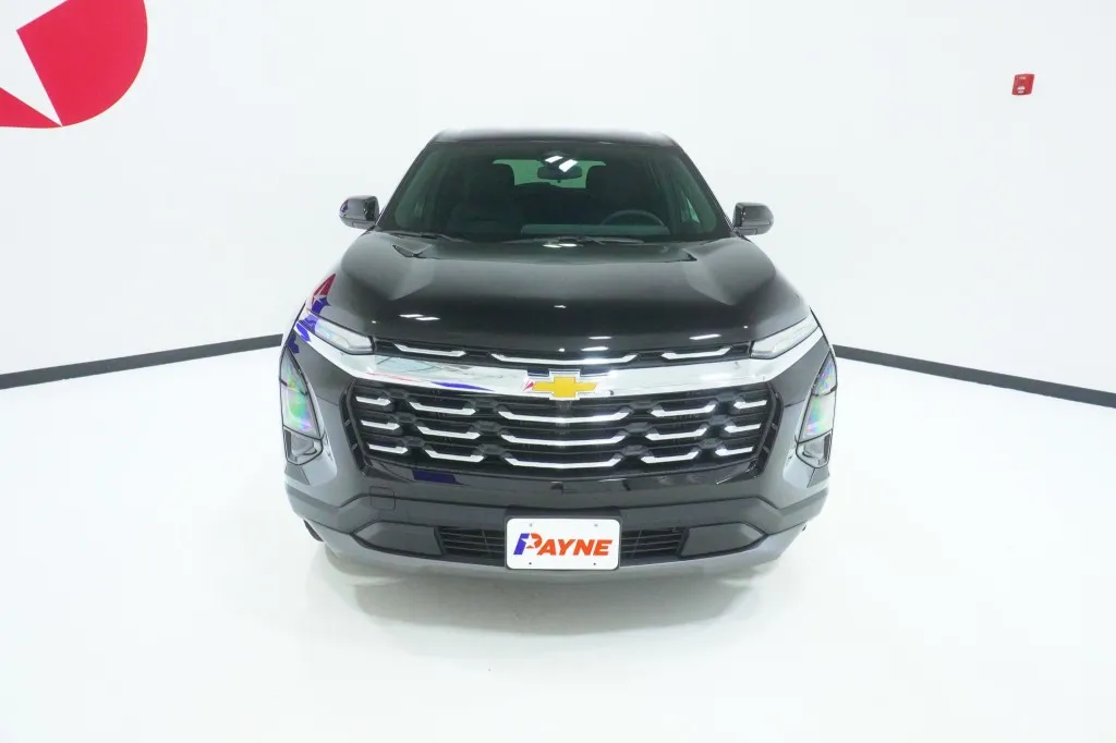 2027 Chevrolet Equinox FWD LT
