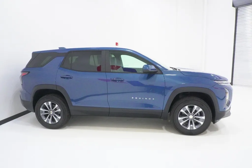 2027 Chevrolet Equinox FWD LT