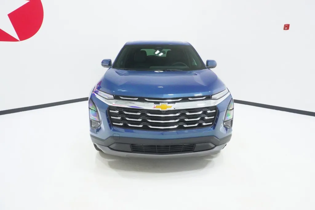 2027 Chevrolet Equinox FWD LT
