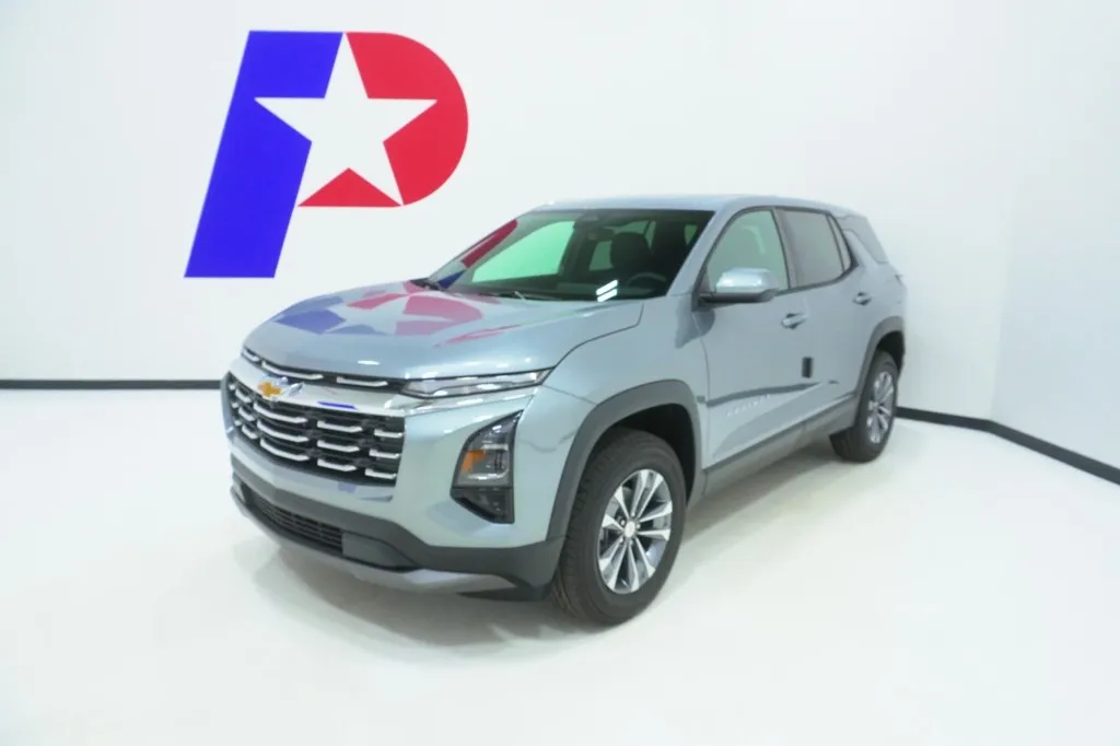 2027 Chevrolet Equinox FWD LT