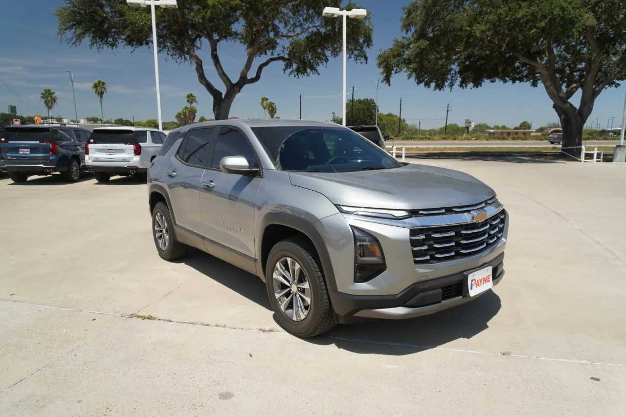 2027 Chevrolet Equinox FWD LT