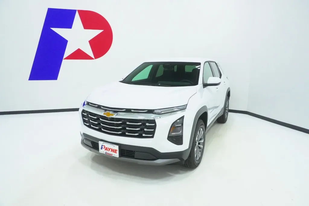 2027 Chevrolet Equinox FWD LT