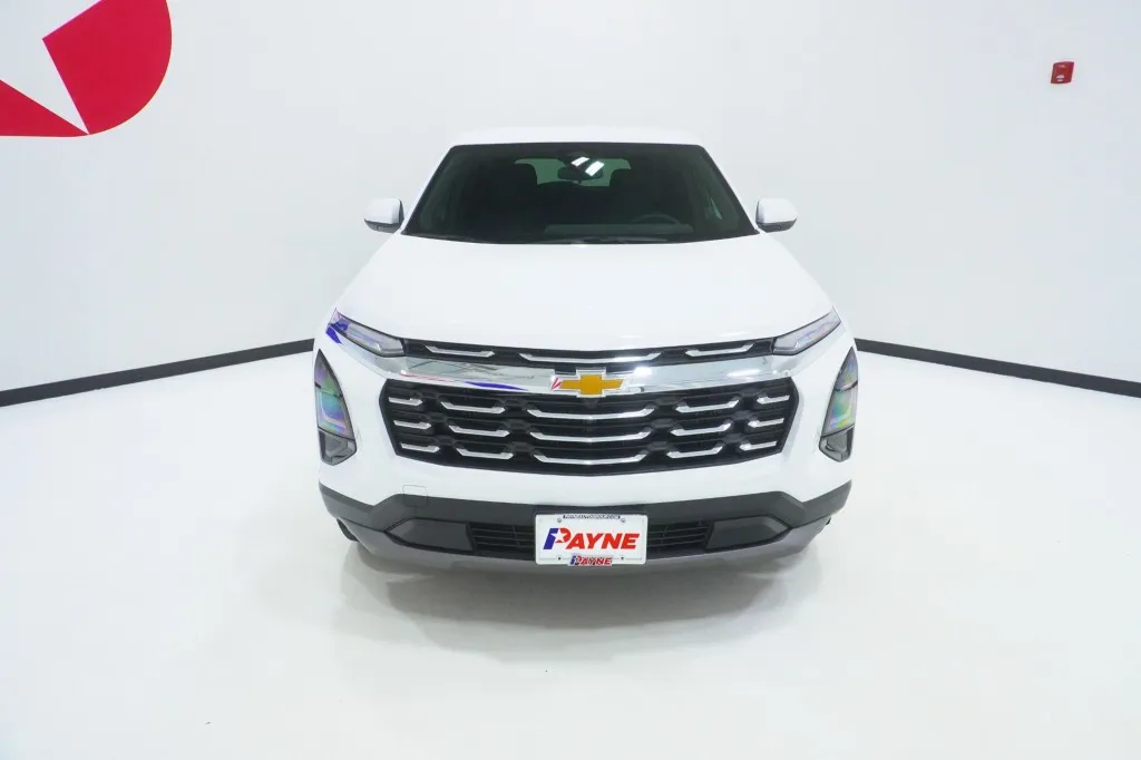 2027 Chevrolet Equinox FWD LT