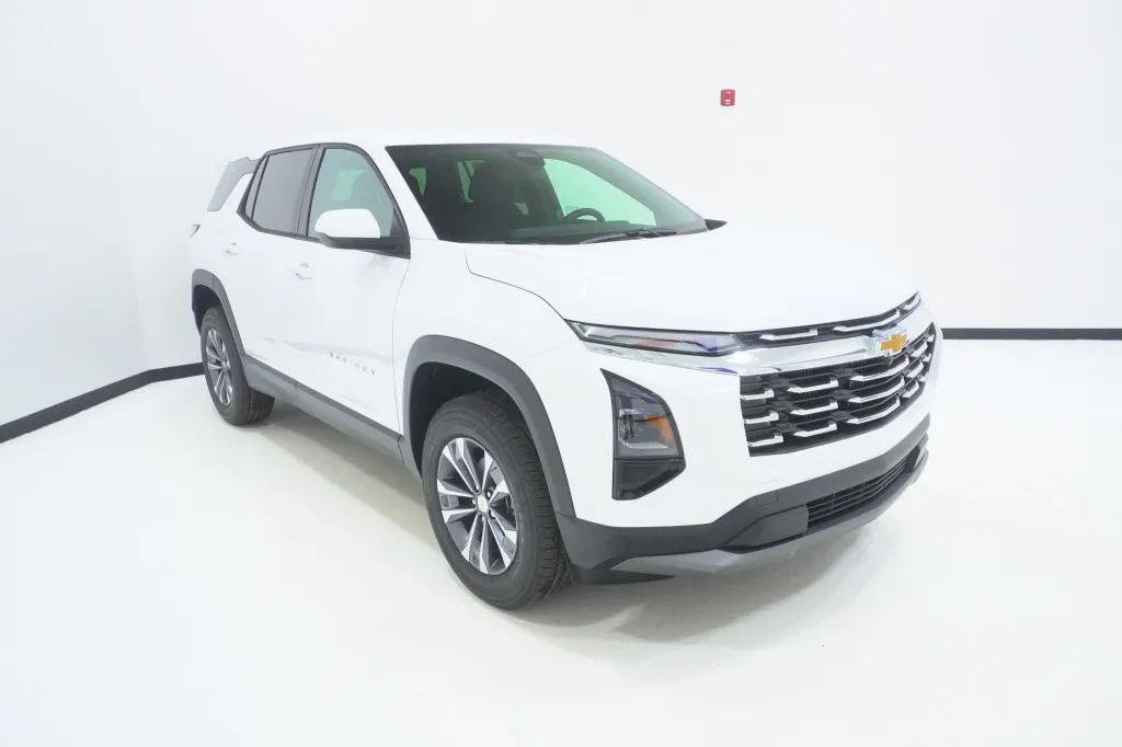 2027 Chevrolet Equinox FWD LT