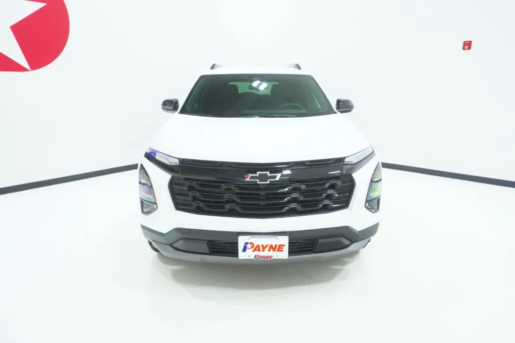 2027 Chevrolet Equinox FWD LT