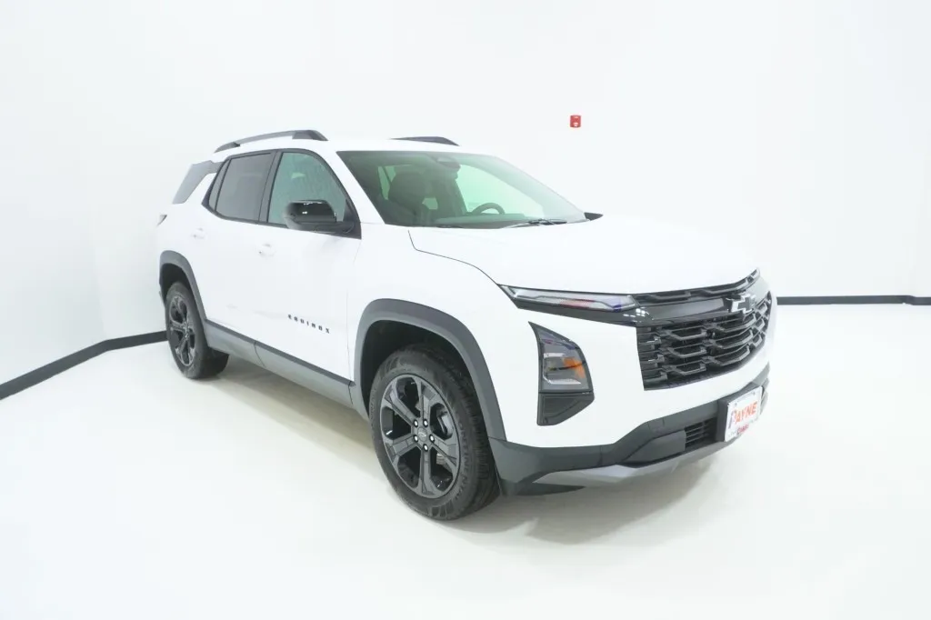 2027 Chevrolet Equinox FWD LT