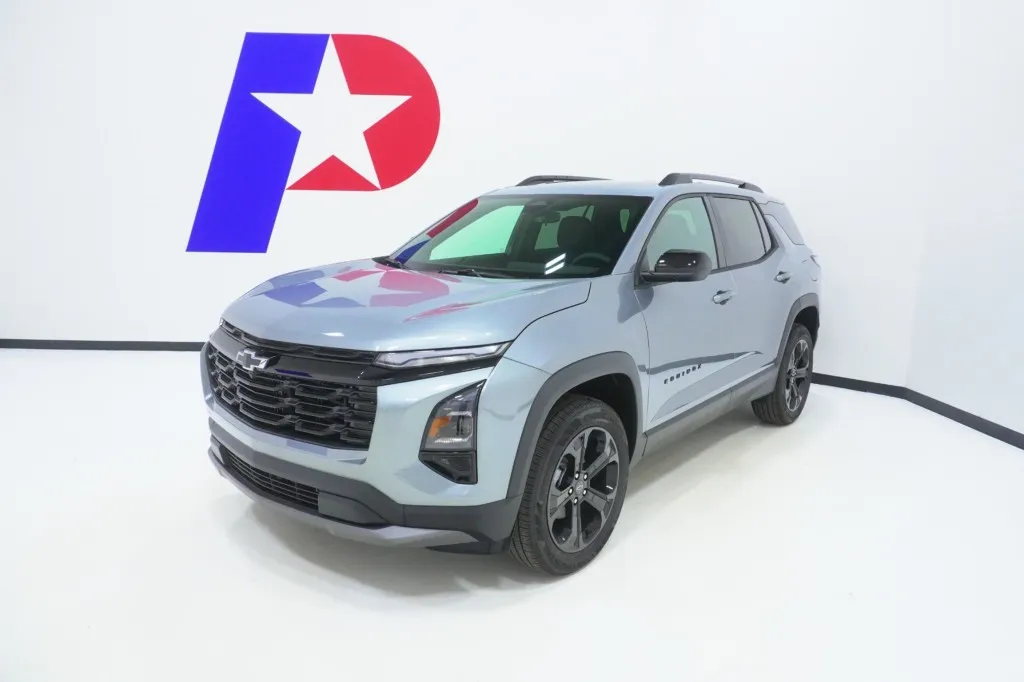 2027 Chevrolet Equinox FWD LT