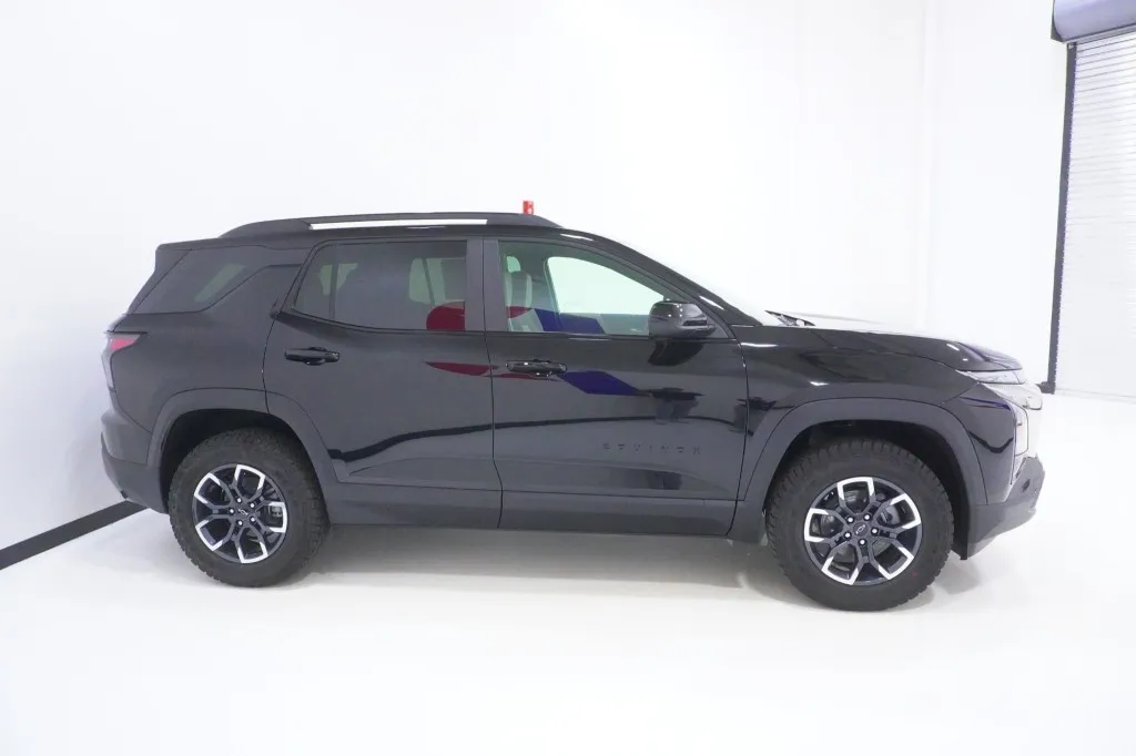 2027 Chevrolet Equinox FWD ACTIV