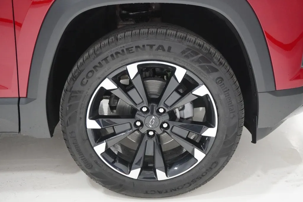 2027 Chevrolet Equinox FWD RS