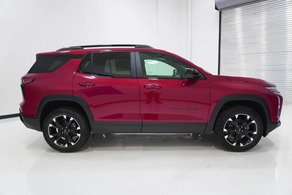 2027 Chevrolet Equinox FWD RS