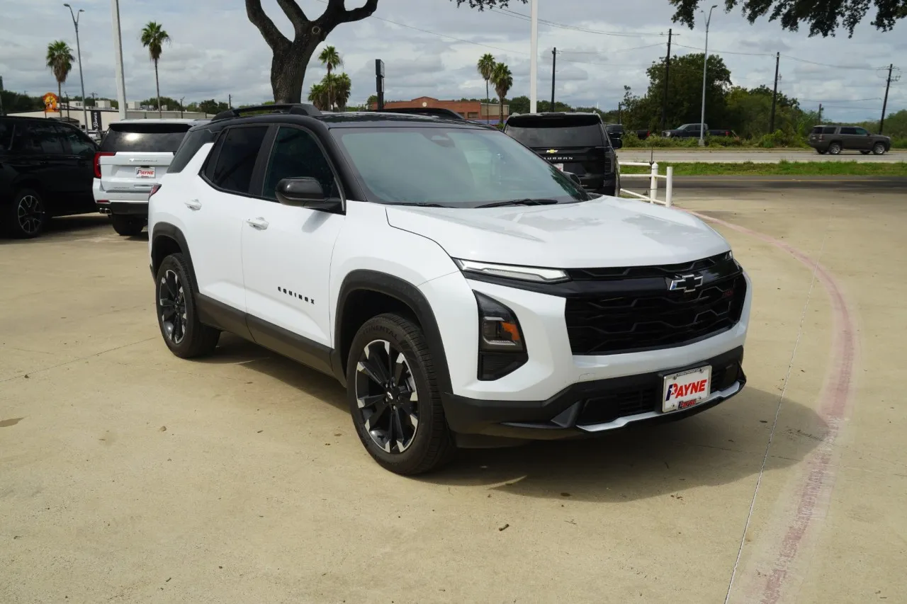 2027 Chevrolet Equinox FWD RS