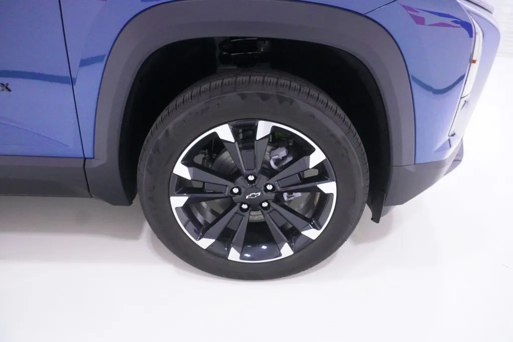2027 Chevrolet Equinox FWD RS