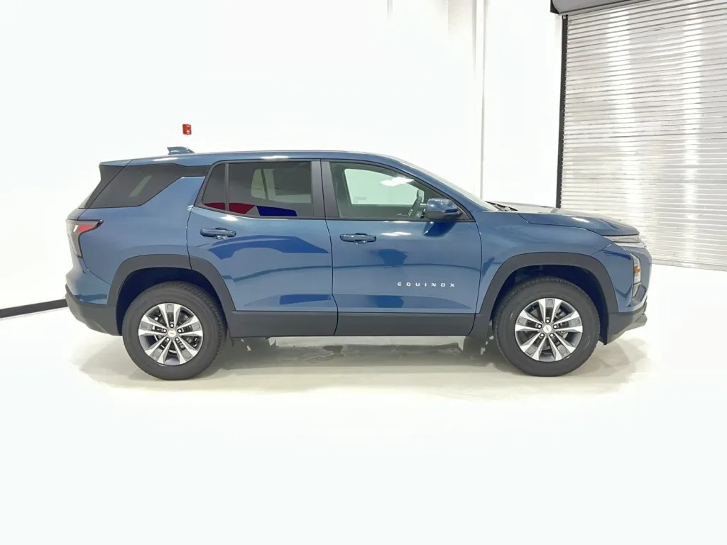 2026 Chevrolet Equinox FWD LT
