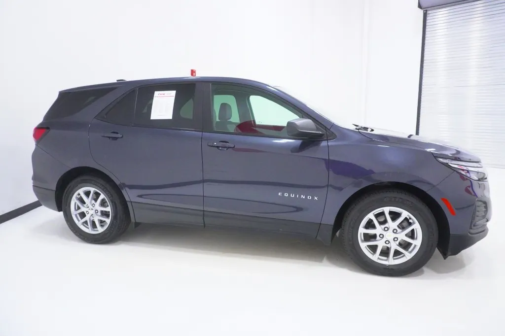 2022 Chevrolet Equinox LS