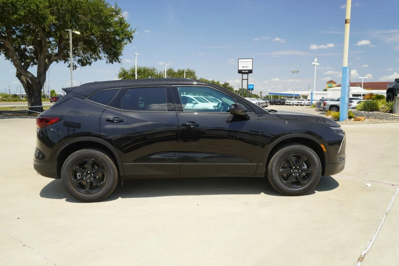 2026 Chevrolet Blazer LT