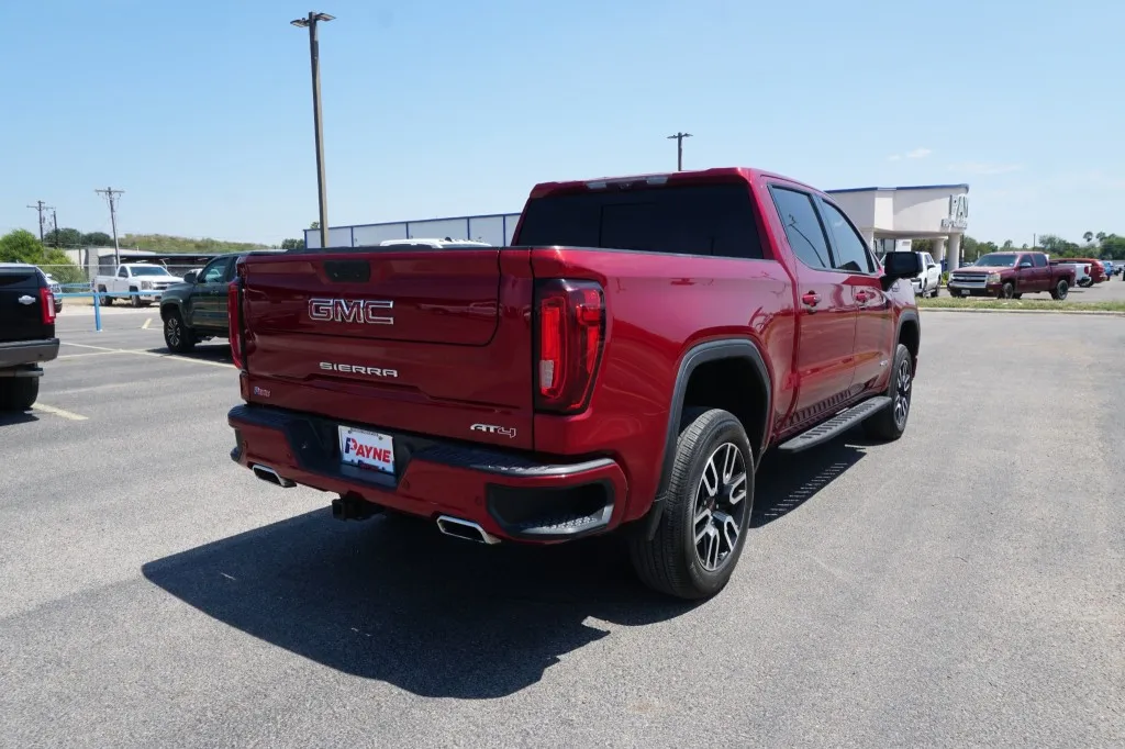 2021 GMC Sierra 1500 AT4