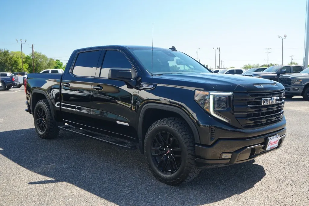 2024 GMC Sierra 1500 Elevation