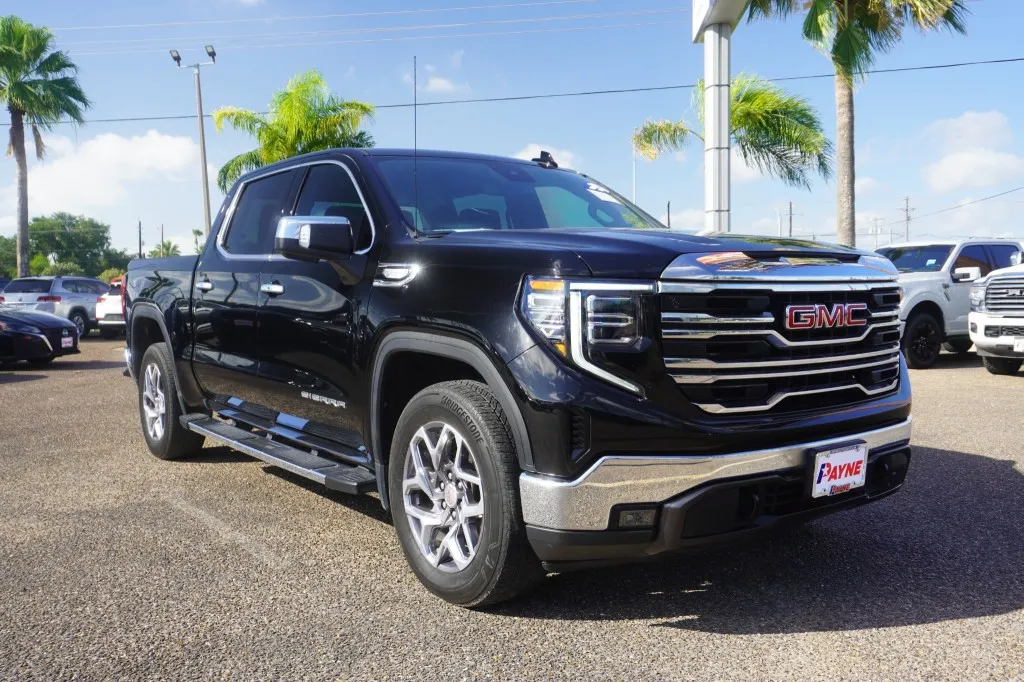 2023 GMC Sierra 1500 SLT
