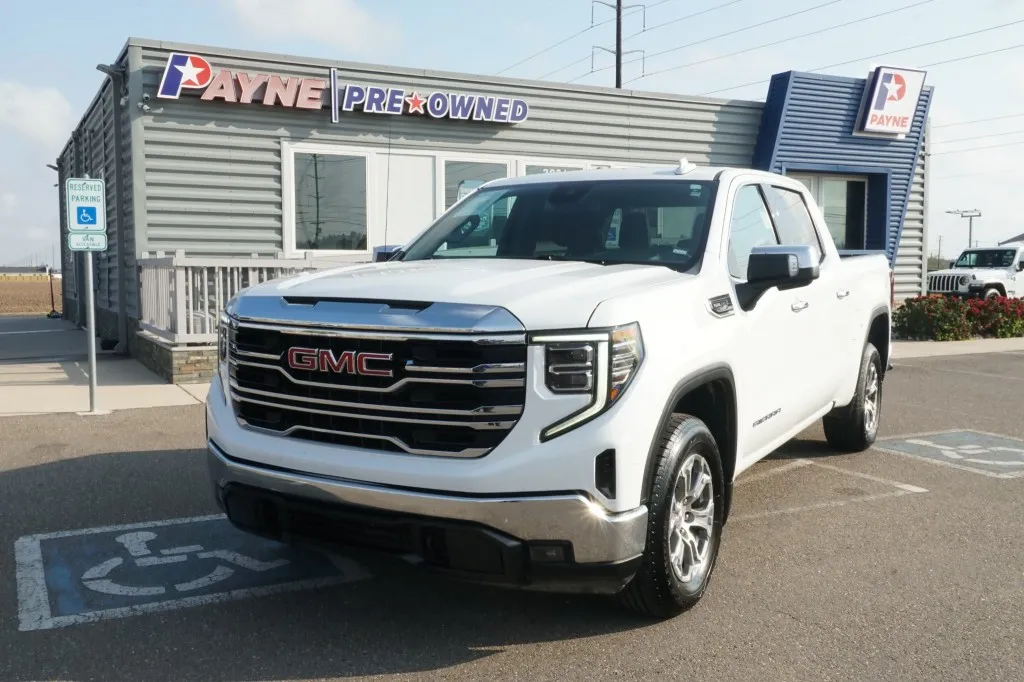 2024 GMC Sierra 1500 SLT