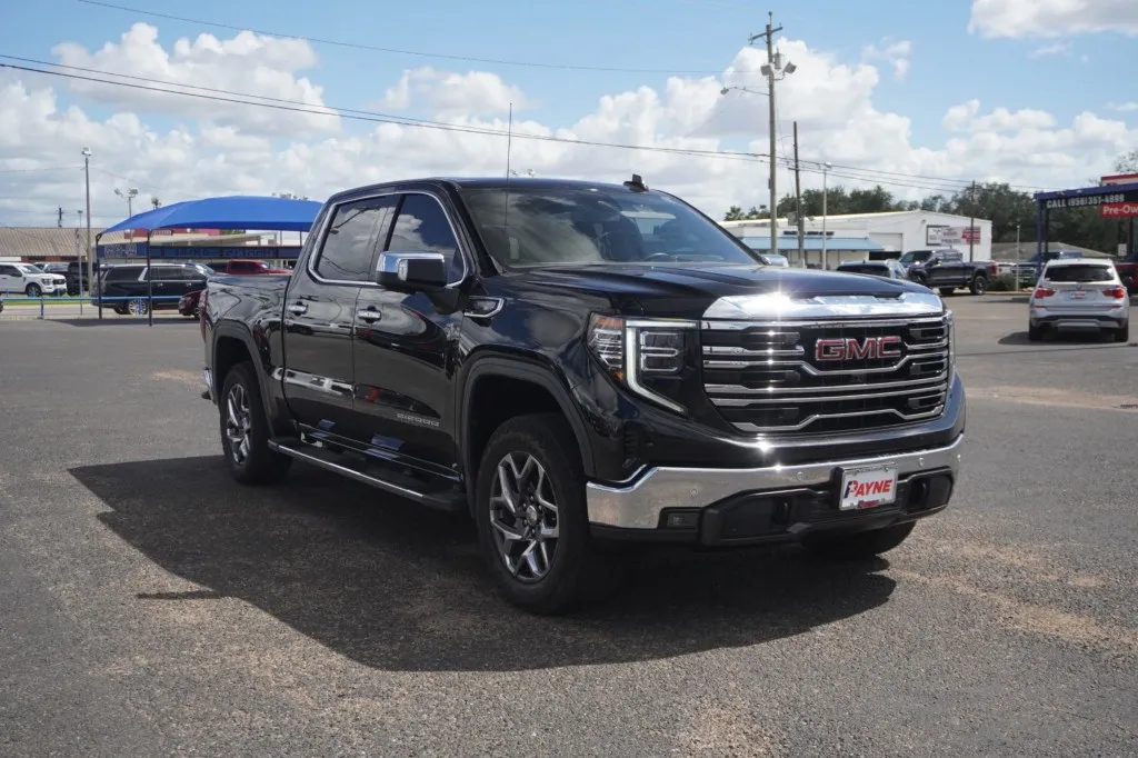 2024 GMC Sierra 1500 SLT