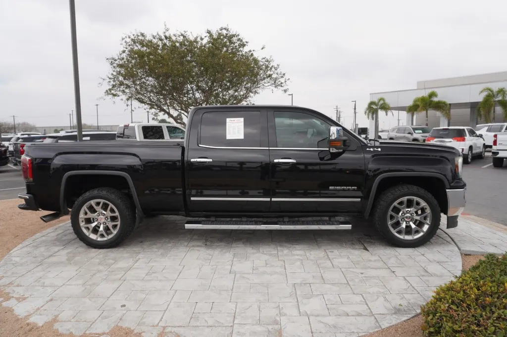2017 GMC Sierra 1500 SLT