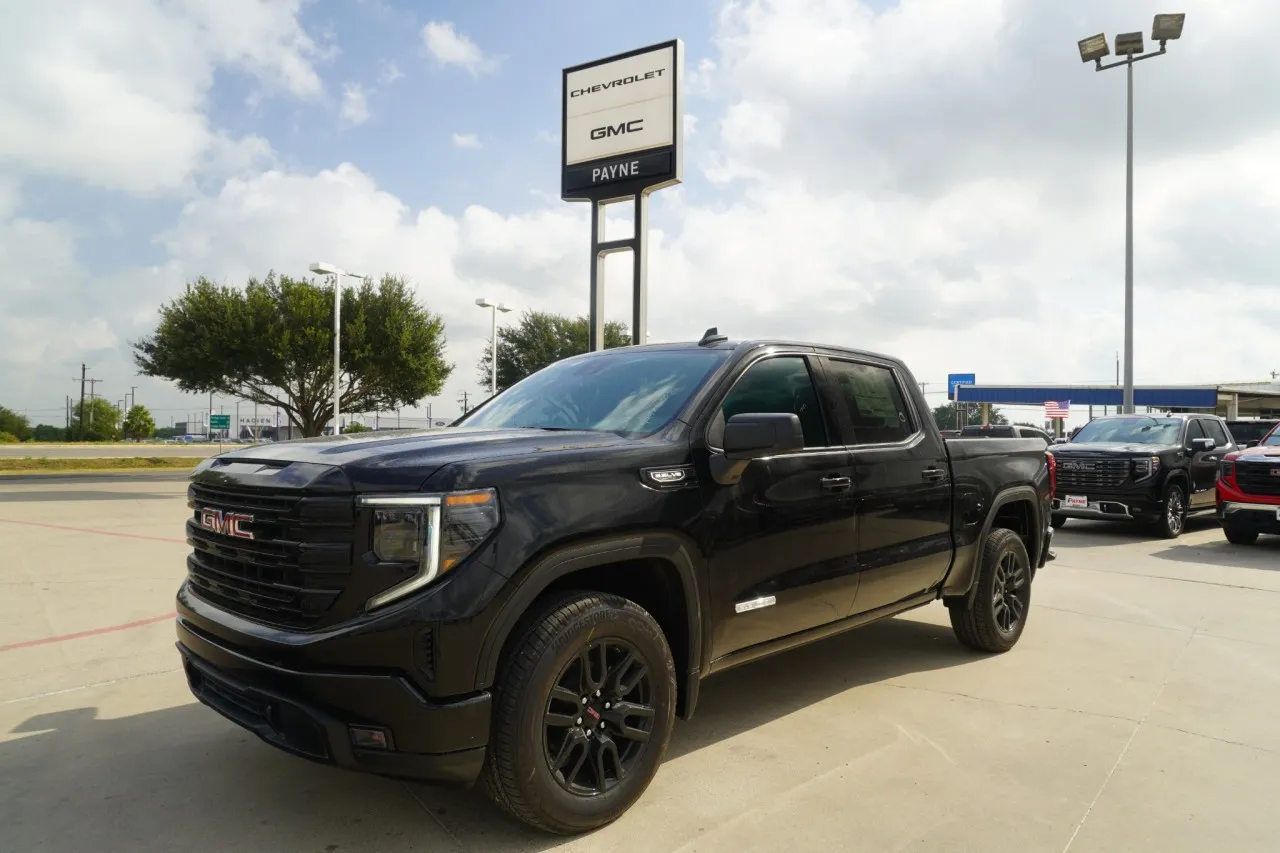 2026 GMC Sierra 1500 Elevation