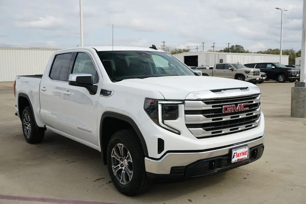 2026 GMC Sierra 1500 SLE