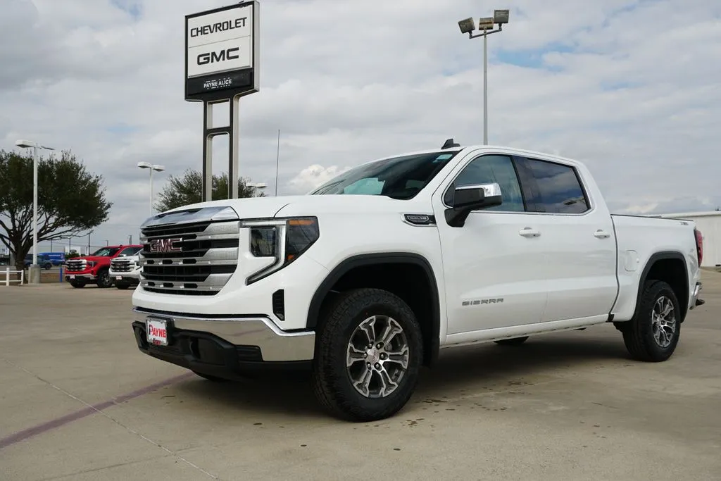2026 GMC Sierra 1500 SLE