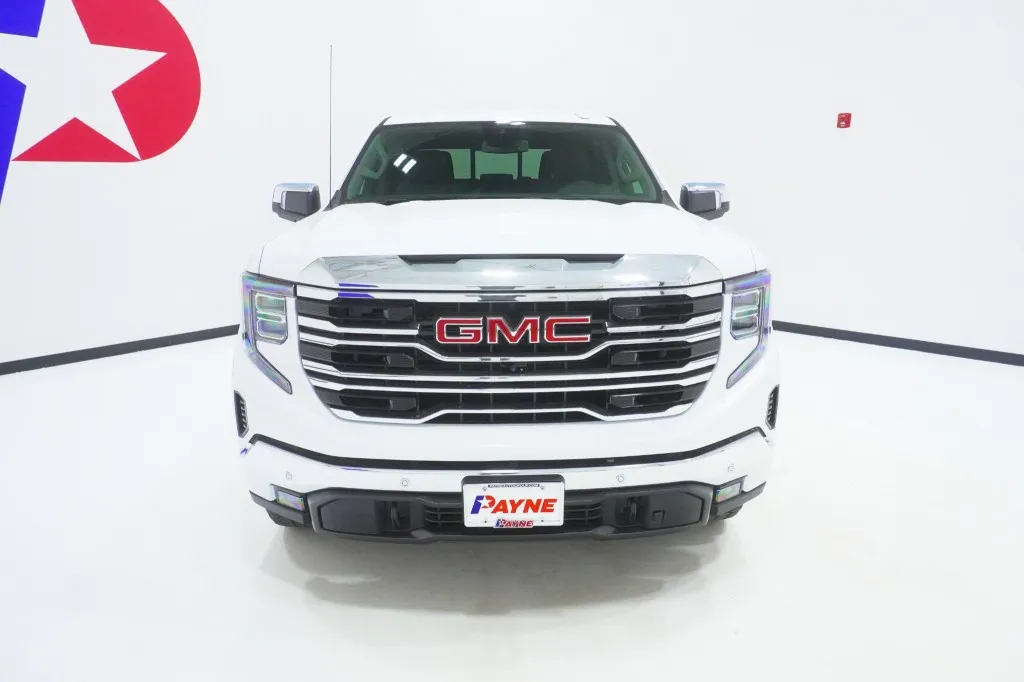 2026 GMC Sierra 1500 SLT - Photo 2