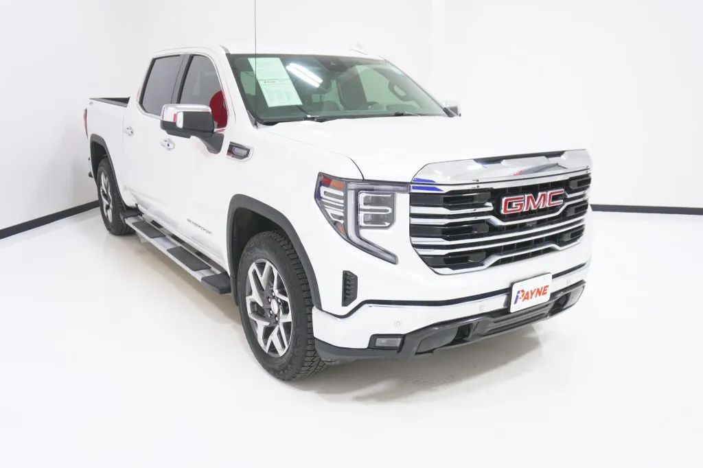 2024 GMC Sierra 1500 SLT