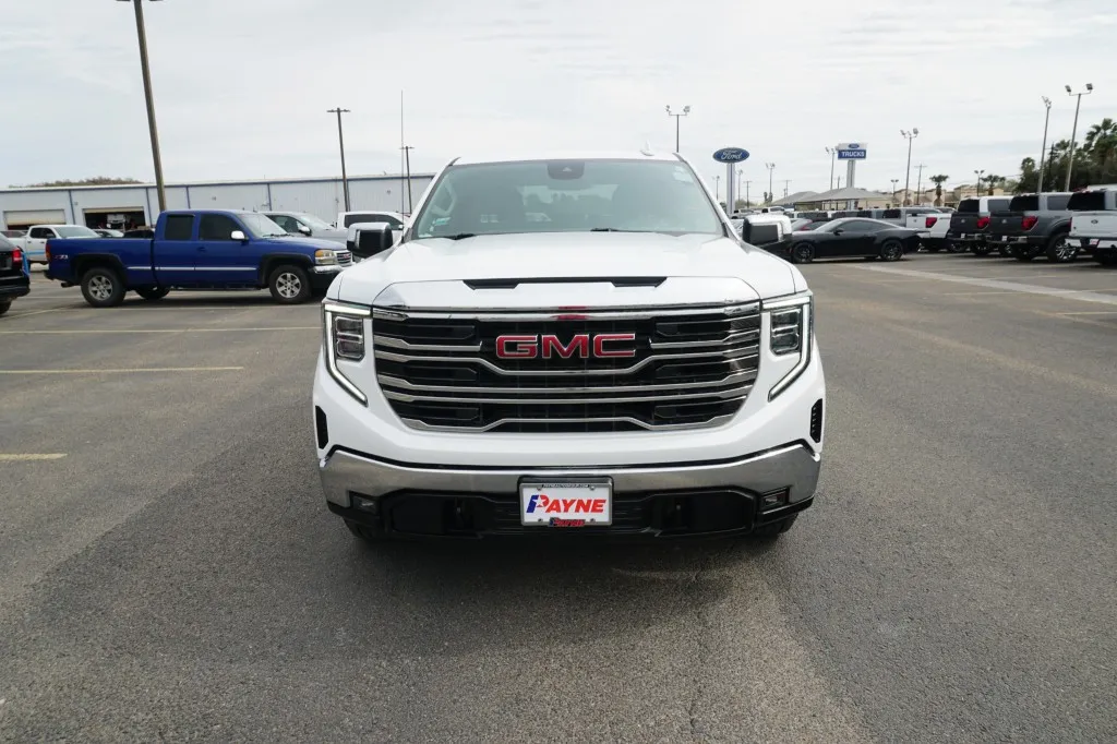 2024 GMC Sierra 1500 SLT