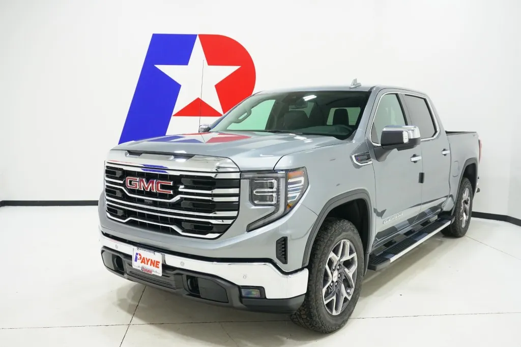 2026 GMC Sierra 1500 SLT's photo