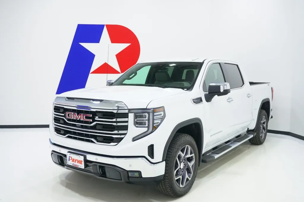 2026 GMC Sierra 1500 SLT