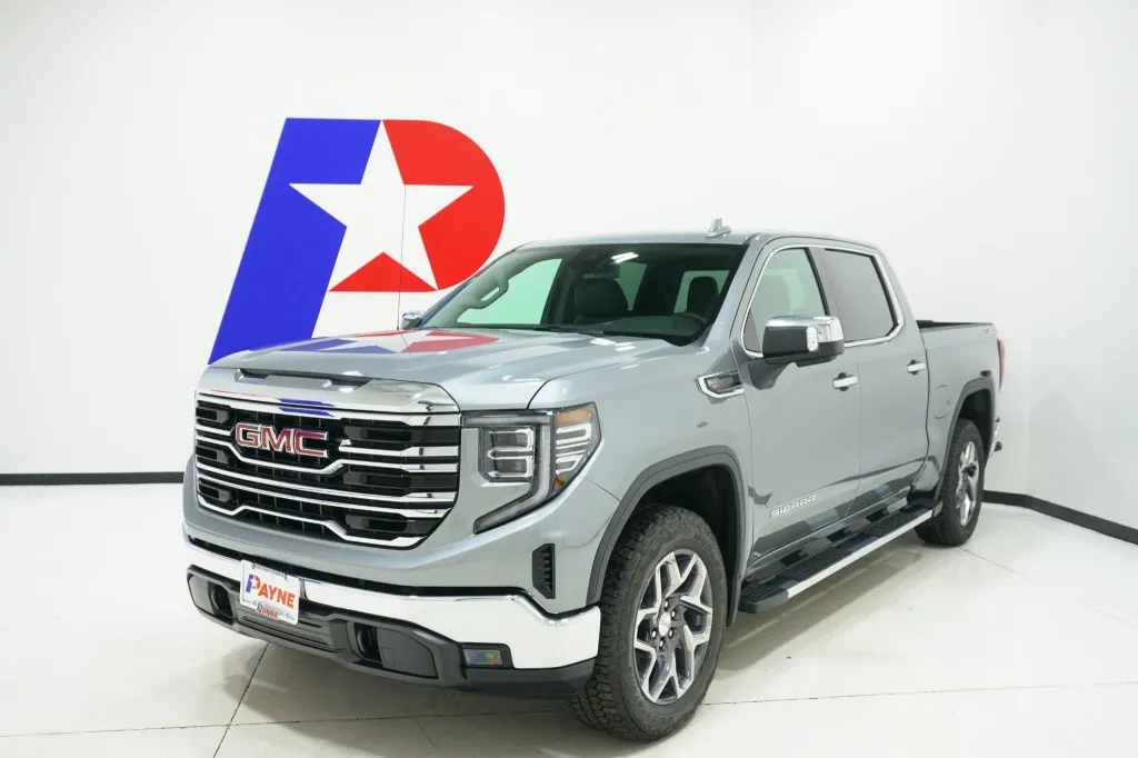 2026 GMC Sierra 1500 SLT's photo