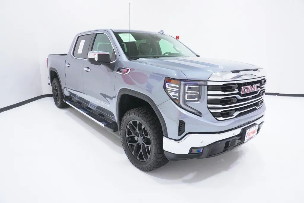 2024 GMC Sierra 1500 SLT