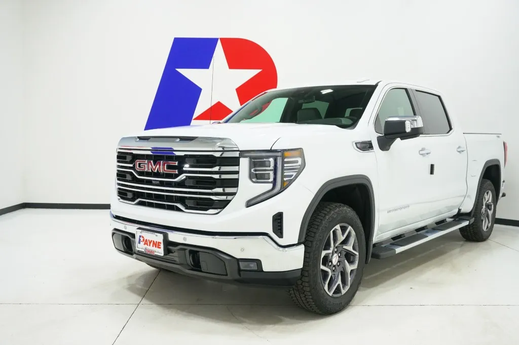 2026 GMC Sierra 1500 SLT