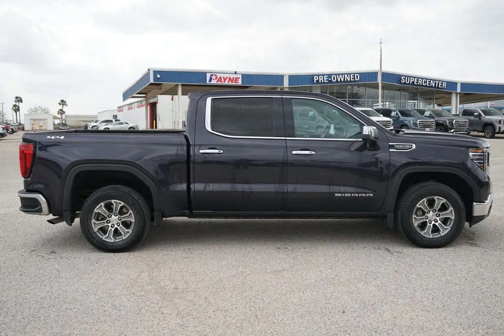 2024 GMC Sierra 1500 SLT