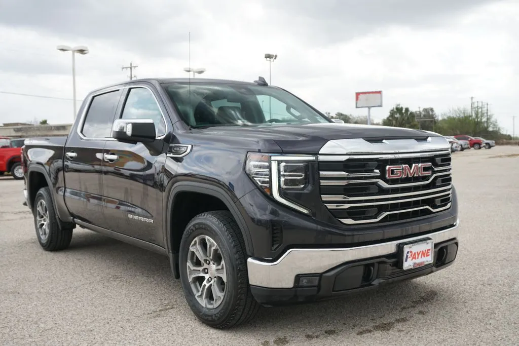 2024 GMC Sierra 1500 SLT
