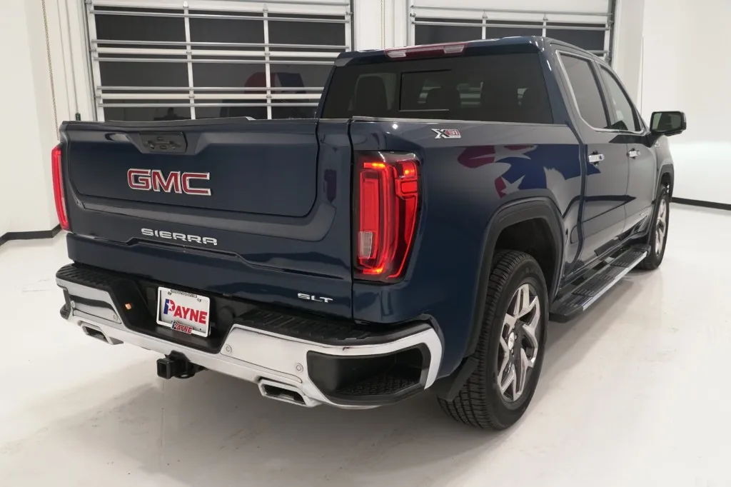 2022 GMC Sierra 1500 SLT