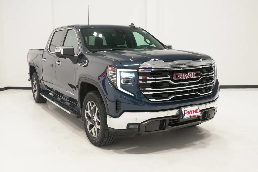 2022 GMC Sierra 1500 SLT