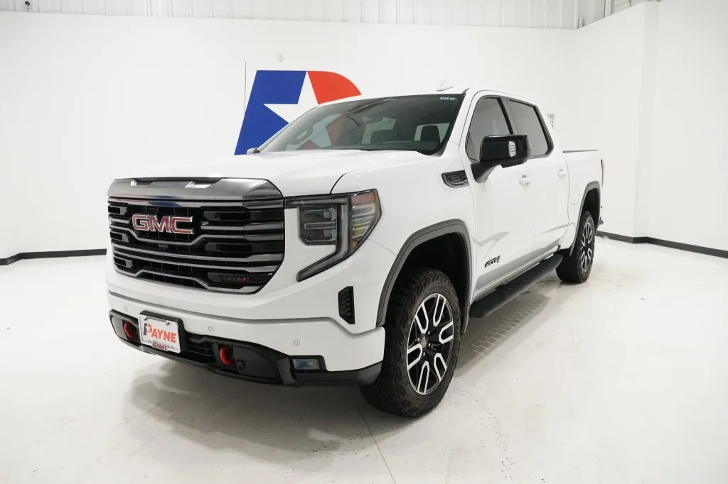 2024 GMC Sierra 1500 AT4