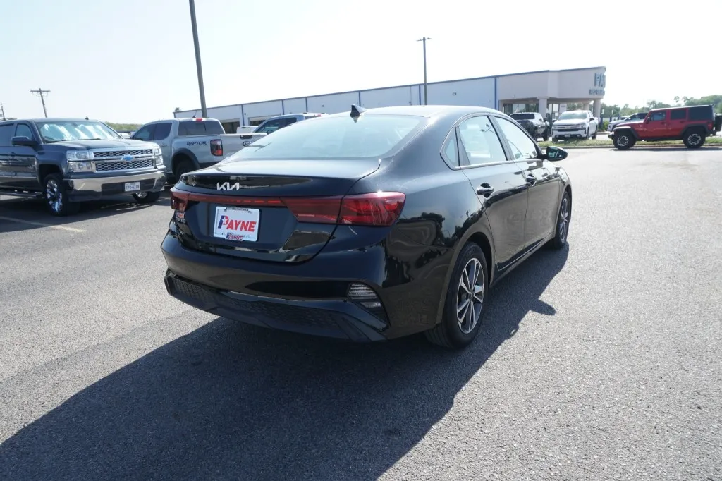 2024 KIA Forte LXS