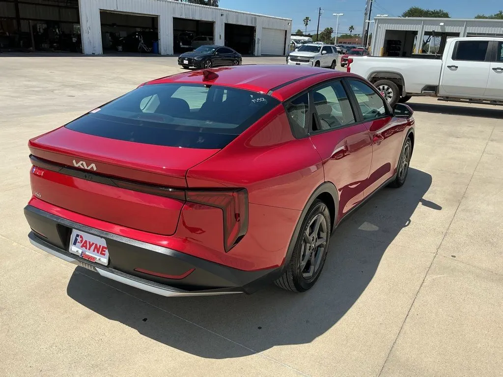 2025 KIA K4 LXS