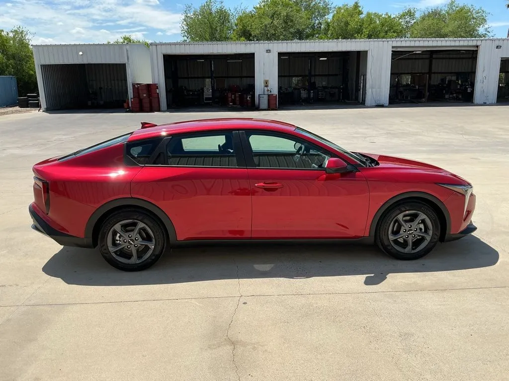 2025 KIA K4 LXS
