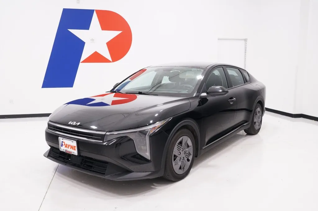 2025 KIA K4 LXS