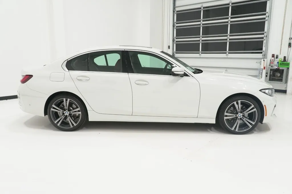 2024 BMW 3 Series 330i
